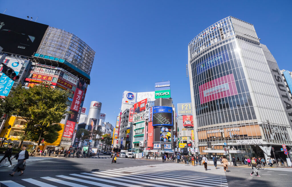 賑やかな渋谷の風景