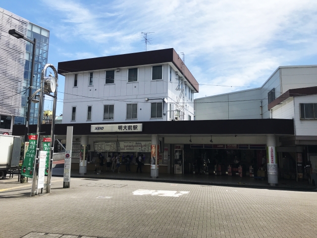 明大前駅外観