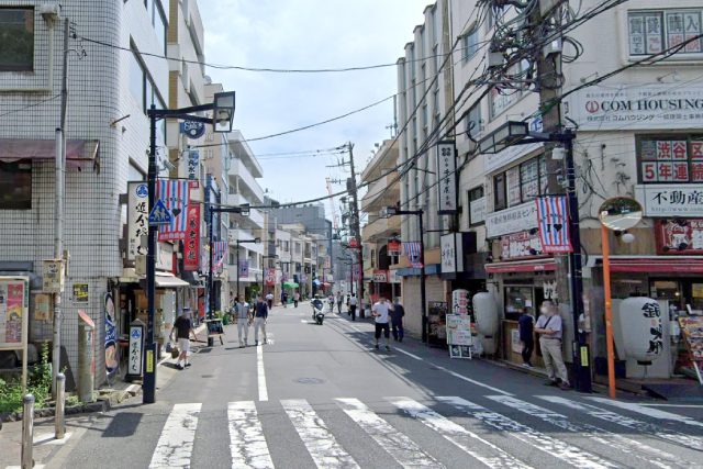 初台商店街の風景