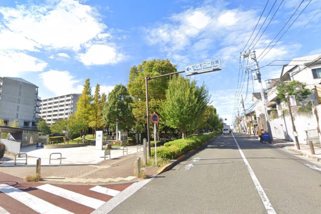 都立大学駅北側エリアの風景