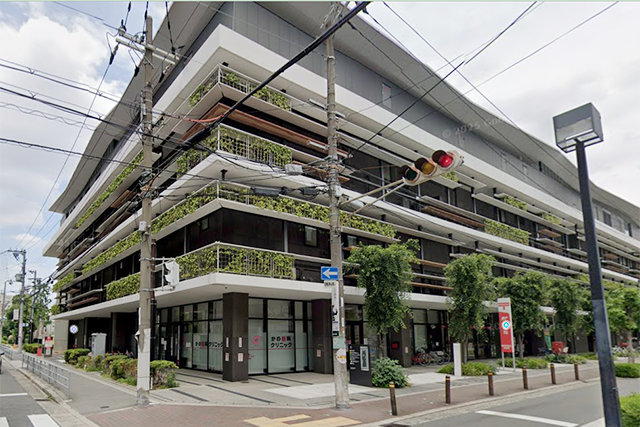 城東区役所外観