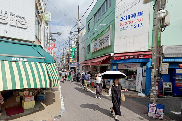 活気ある学芸大学商店街群