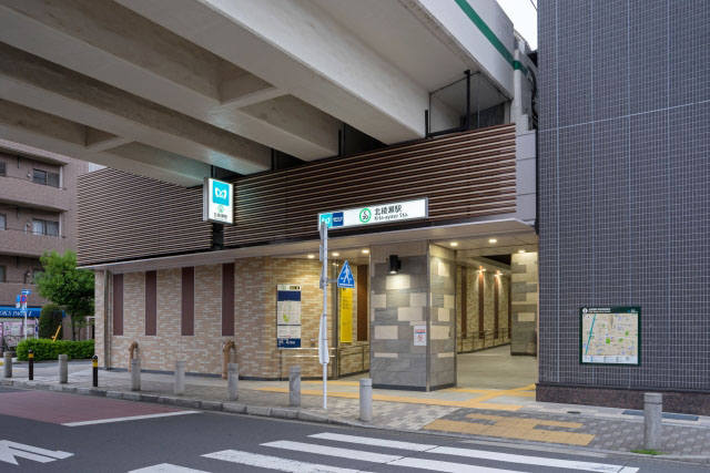 北綾瀬駅外観