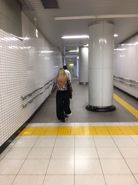 副都心線への連絡通路