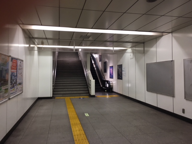 つくばエクスプレス線（TX）浅草駅　エスカレーター