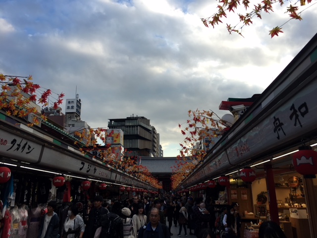 仲見世通り