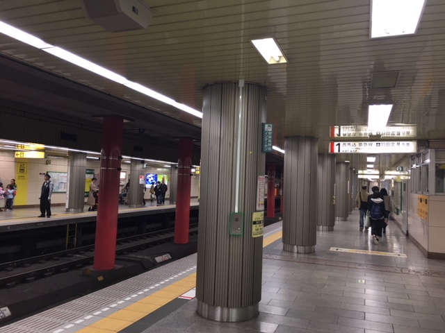都営浅草線　浅草駅ホーム