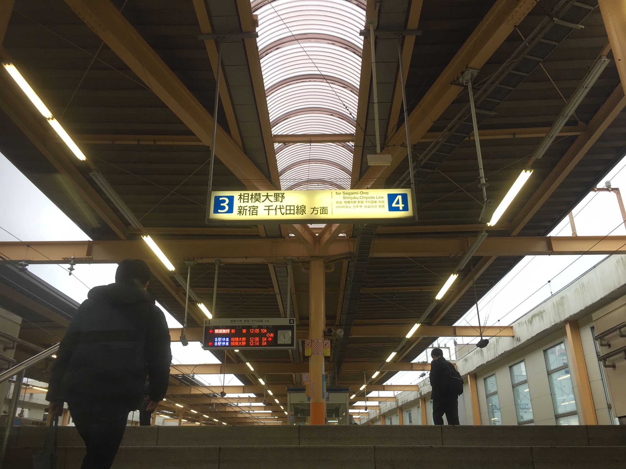 3.4番線　ホームへ