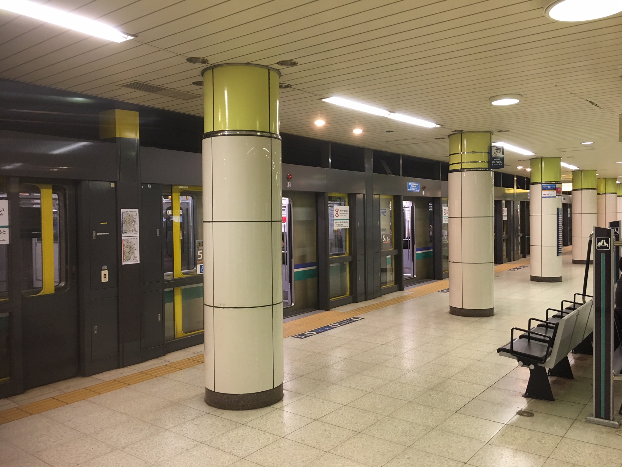南北線「駒込駅」ホーム