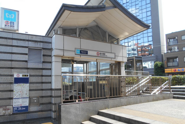 新大塚駅外観